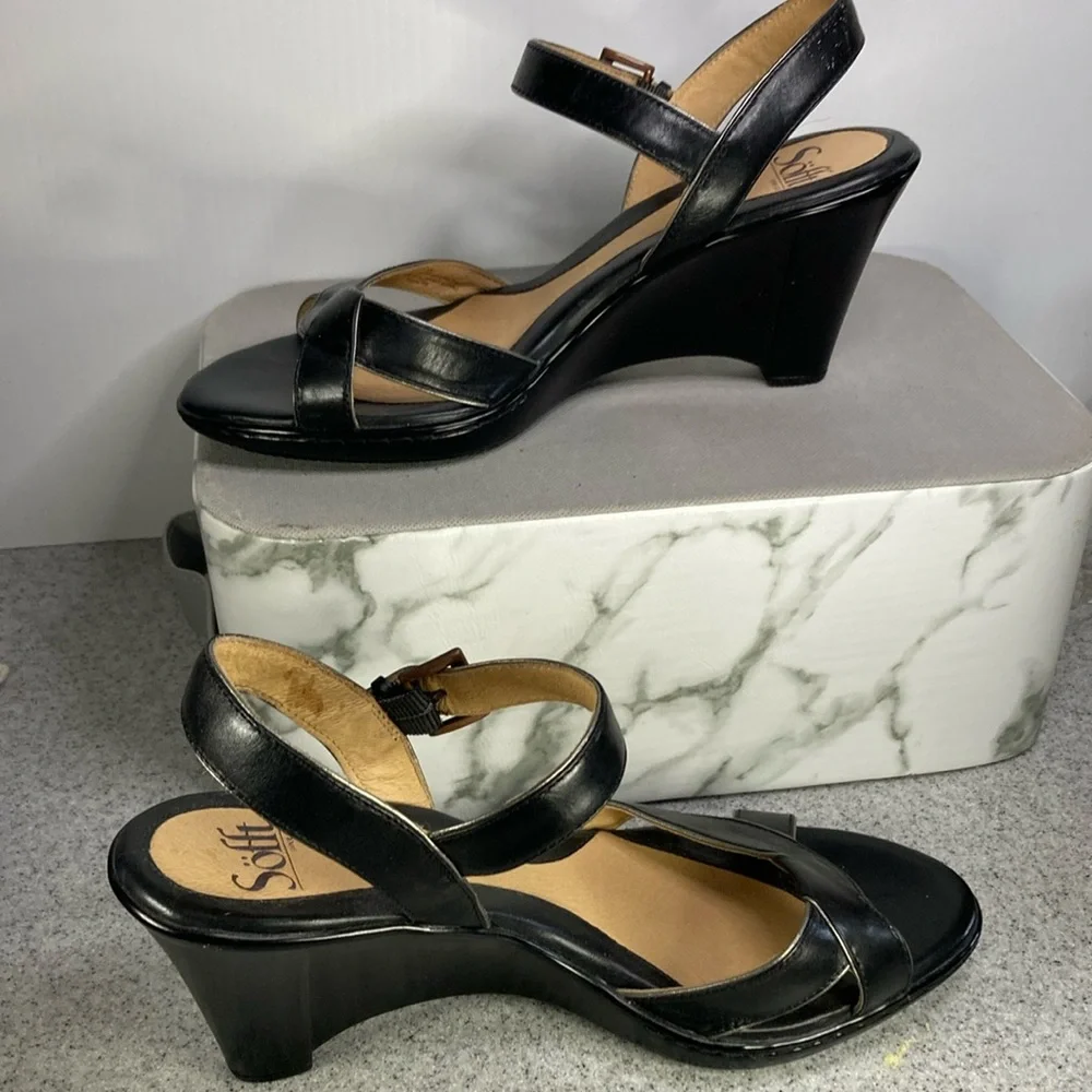 Sofft size 9 3” wedge heel with buckle around ankle.‎ Super soft leather. Box 3